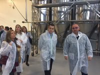 Sanz anuncia la constitución de un grupo de trabajo para distribuir las aguas regeneradas de la cuenca del Guadalquivir