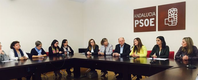 Reunión del PSOE en Sevilla con colectivos de mujeres