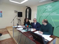 Junta inicia la campaña 'No te pierdas, sin libertad no hay amor'