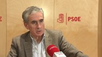 Jáuregui ve en Podemos la "obsesión" antiPSOE de los comunistas y cree que se desinflará en los ayuntamientos como Bildu