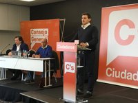 Rivera (C's) exige que se paralicen los recortes para aprobar los Presupuestos