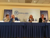 El PP negociará presupuestos para evitar que el PSOE acuerde con el "extremista" Podemos