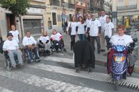 Participa Sevilla critica los problemas de accesibilidad universal con una campaña