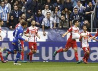 Gerard Moreno da aire al Espanyol en Mendizorroza