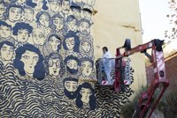 Inmigración y refugiados en un mural junto a la Plaza Mayor de Soria
