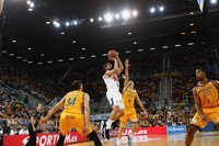 El Real Madrid cierra una gran semana venciendo en Las Palmas