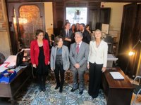 Sáenz de Santamaría ofrece "diálogo y consenso" al Govern pero exige lealtad institucional