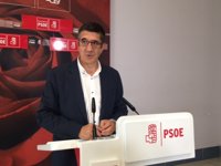 López dice a la Gestora que esté tranquila porque el acuerdo PNV-PSE es bueno
