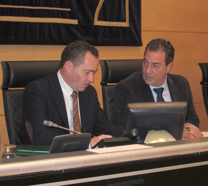  Luis María Arce (Izquierda) Y Salvador Cruz (Derecha)