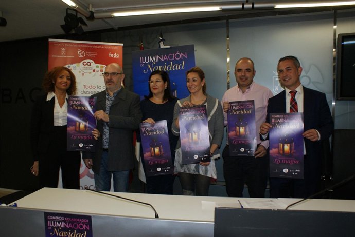 Cortes De Sonido, Fotografía Y NP Rosa González. El Ayuntamiento Apoya A Los Com