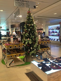 Recursos de compras de Navidad - ropa - zapatillas - tienda