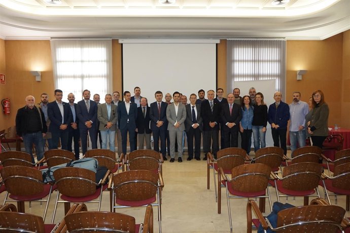 Firmantes de la carta sobre el Corredor Mediterráneo en Paterna