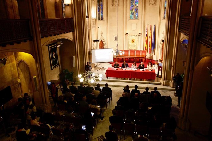 Momento de la rueda de prensa