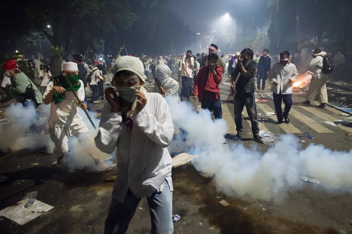 Protestas cotnra el gobernador de Yakarta