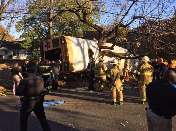Accidente de autobús escolar en Chattanooga, Tennessee