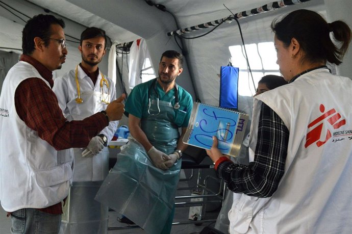 Personal de MSF en el nuevo hospital de campaña en el norte de Irak