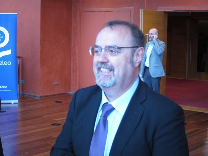 El consejero de Educación, Fernando Rey