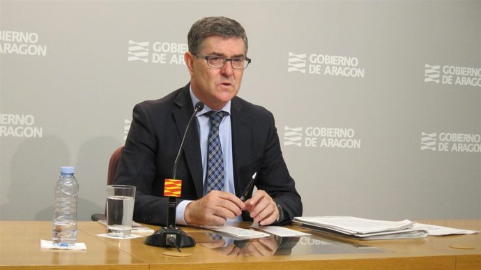 El consejero de Presidencia de Aragón, Vicente Guillén