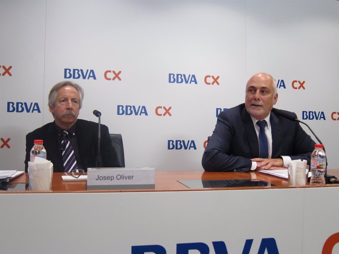 Josep Oliver y Christian Terribas presentan el Anuario económico BBVA CX