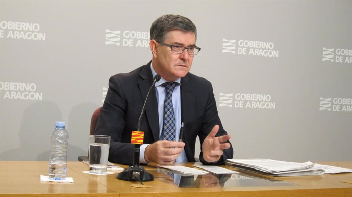 El consejero de Presidencia de Aragón, Vicente Guillén