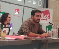 Garzón niega que quiera "liquidar" IU, pero insiste en profundizar la relación con Podemos