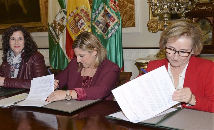 Diputación de Cádiz firma con Cruz Roja