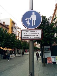 IU Sevilla lamenta que Espadas "limite el tráfico de bicicletas" por San Jacinto