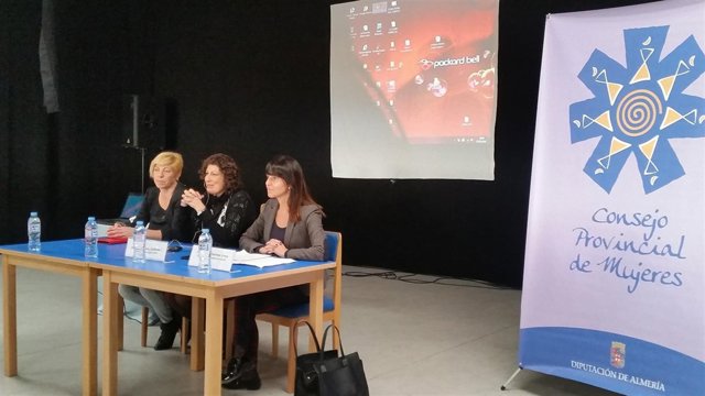 Alboloduy, primera parada fuera de Almería del Consejo Provincial de Mujeres.