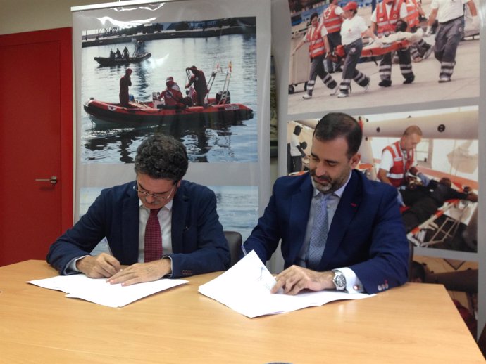 Faustino Herrero y Sergio Lomban firman convenio entre Cruz Roja y SGS