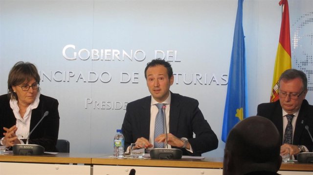 Los consejeros asturianos Varela, Martínez y Del Busto