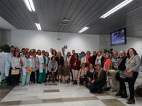 El Hospital Costa del Sol clausura la exposición '10 años de miradas' que organiza la AECC