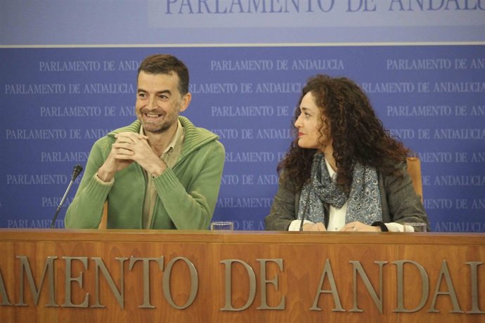 Antonio Maíllo e Inmaculada Crespo, hoy ante los medios