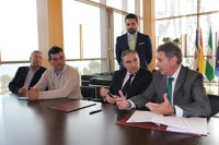 Diputación sella un acuerdo para que productos malagueños lleguen a hoteles y restaurantes