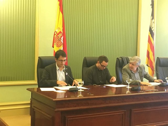 Comparecencia del conseller de Trabajo, Comercio e Industria, Iago Negueruela