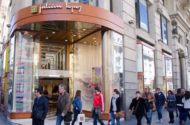 Tiendas, tienda, Julián lópez, tiendas de Gran Vía, ropa, compras