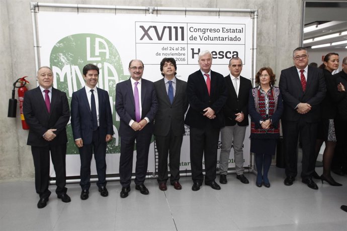 Garcés y Lambán, junto a otras autoridades hoy en Huesca 