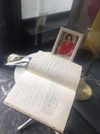 El PP abre un libro de condolencias por la muerte de Rita Barberá en su sede nacional
