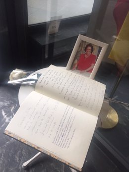 Libro de condolencias por la muerte de Rita Barberá