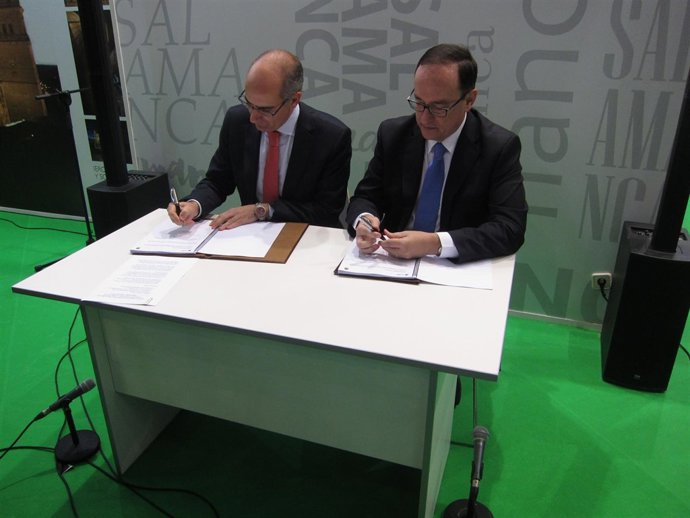 Firma entre Diputación de Salamanca y Adif