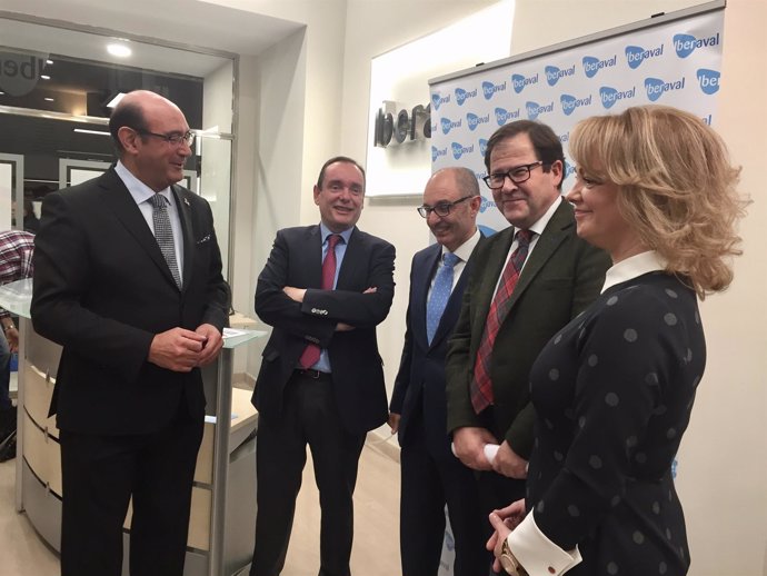 Inauguración de la nueva oficiona comercial de Iberaval en Burgos