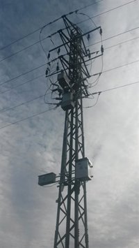 Endesa realiza mejoras tecnológicas en una línea eléctrica del Bages (Lleida)