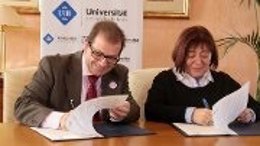 Firma del convenio para trabajar en los proyectos Smart