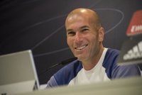 Zidane confirma que Bale estará "mucho tiempo" fuera