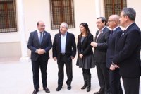 El presidente de la Comunidad cierra con los agentes sociales el acuerdo para impulsar el empleo de calidad hasta 2020