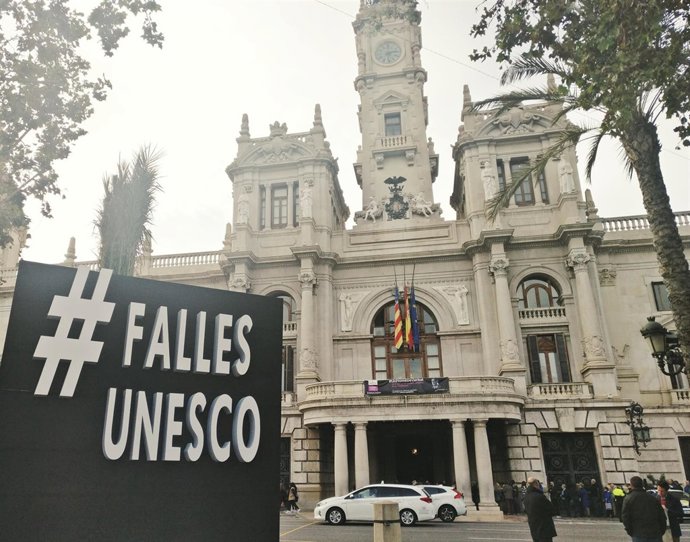 Campaña para apoyar a las Fallas como Patrimonio de la Humanidad