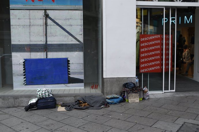 Viviendo en la calle, vivir en la calle, pobreza, pobre, pobres, sin techo