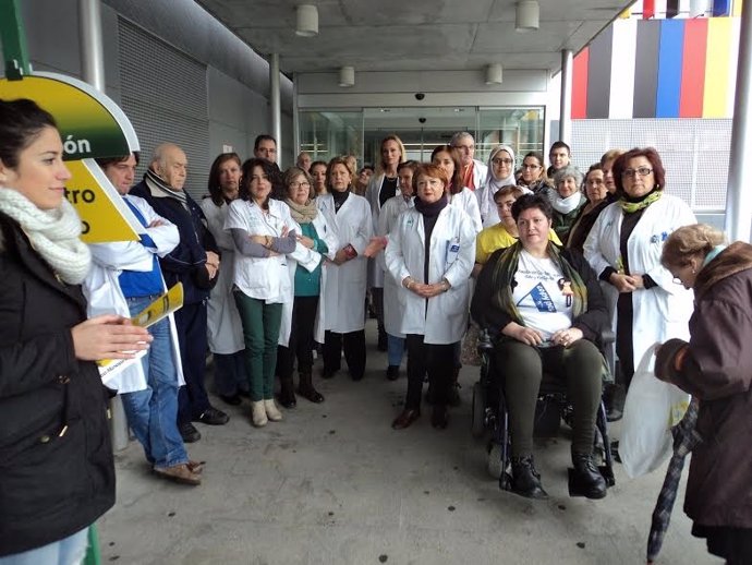 Minuto silencio jornada de puertas abiertas en el Centro de Salud Sector Sur