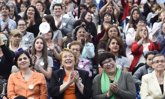 Foto: Bachelet firma el proyecto de ley contra la violencia de género