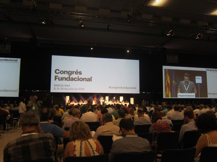 Congreso fundacional de la nueva CDC en Barcelona