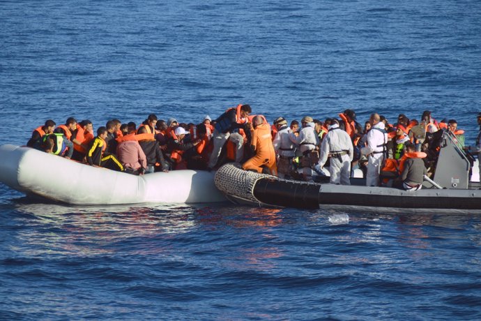 Rescate de personas en el Mediterráneo a cargo de militares españoles